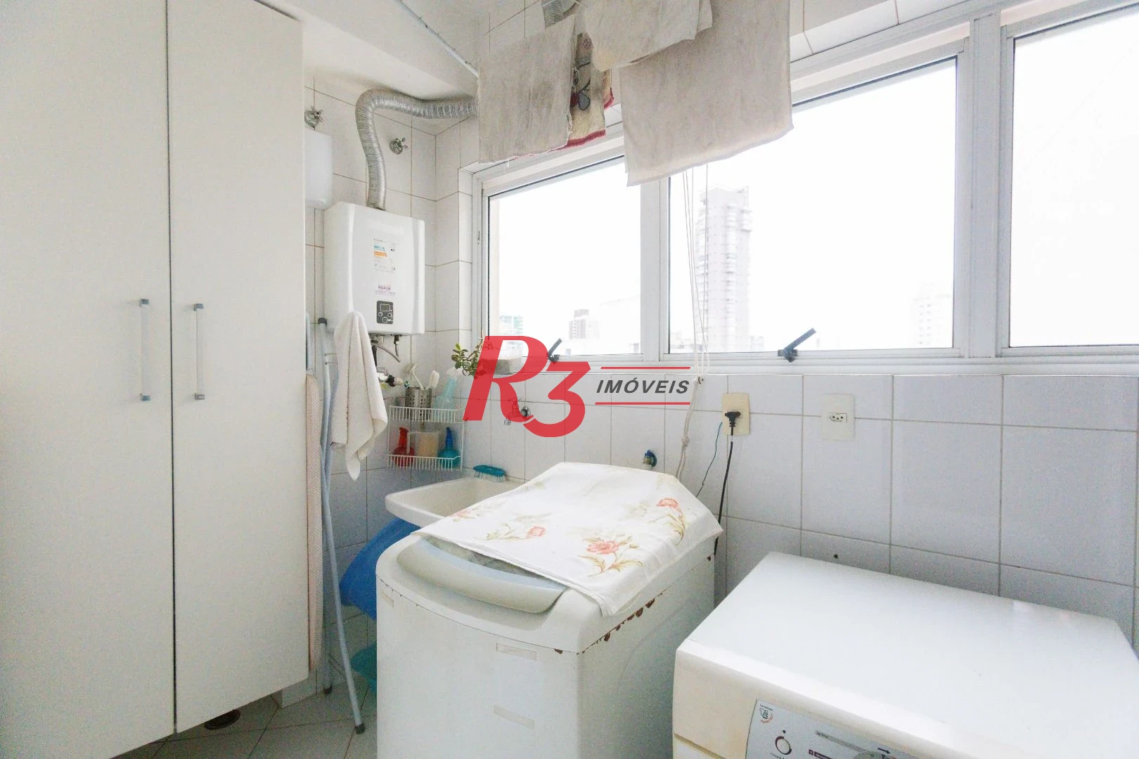 Apartamento com 3 dormitórios à venda, 116 m² por R$ 1.595.000,00 - Boqueirão - Santos/SP