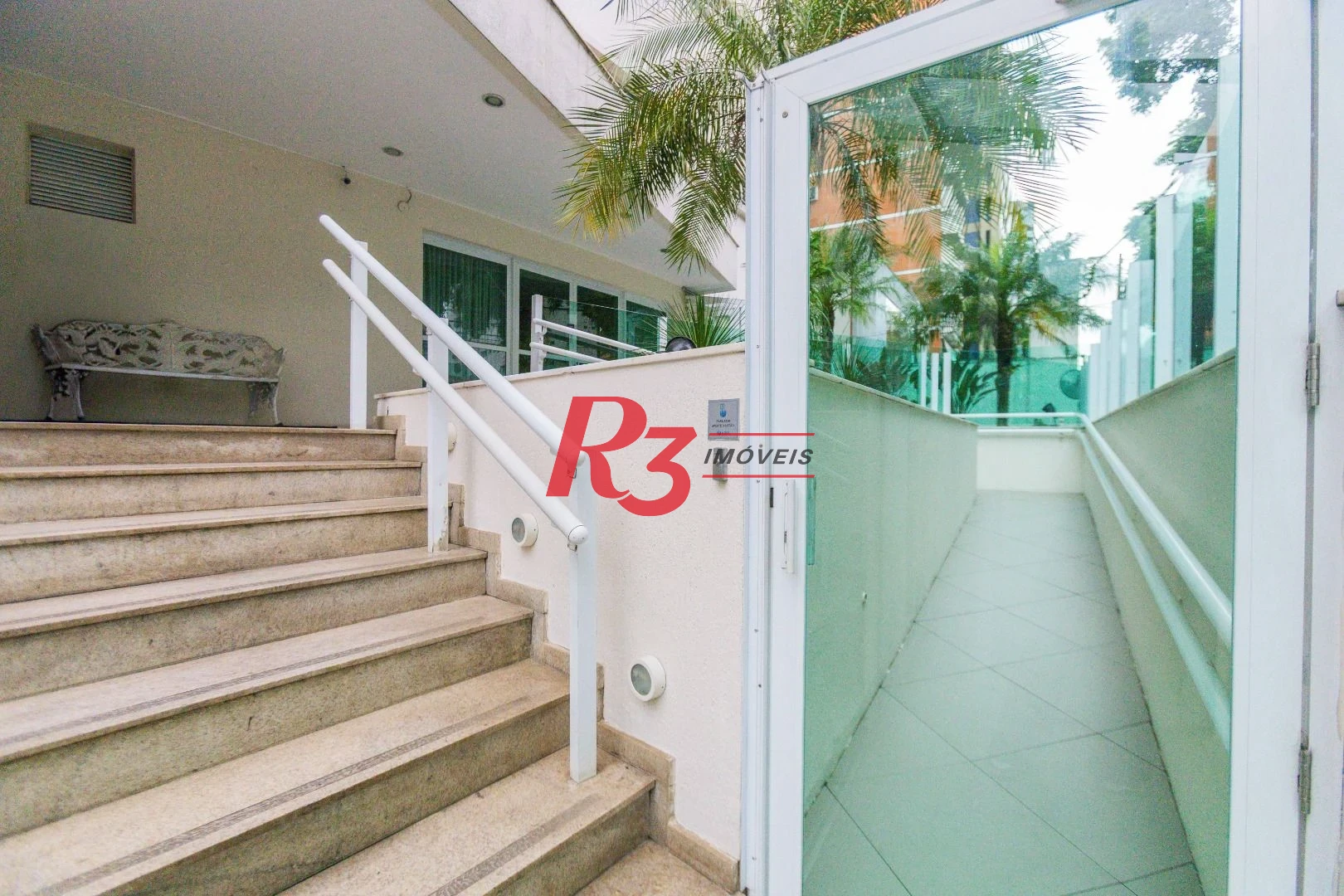 Apartamento com 3 dormitórios à venda, 116 m² por R$ 1.595.000,00 - Boqueirão - Santos/SP