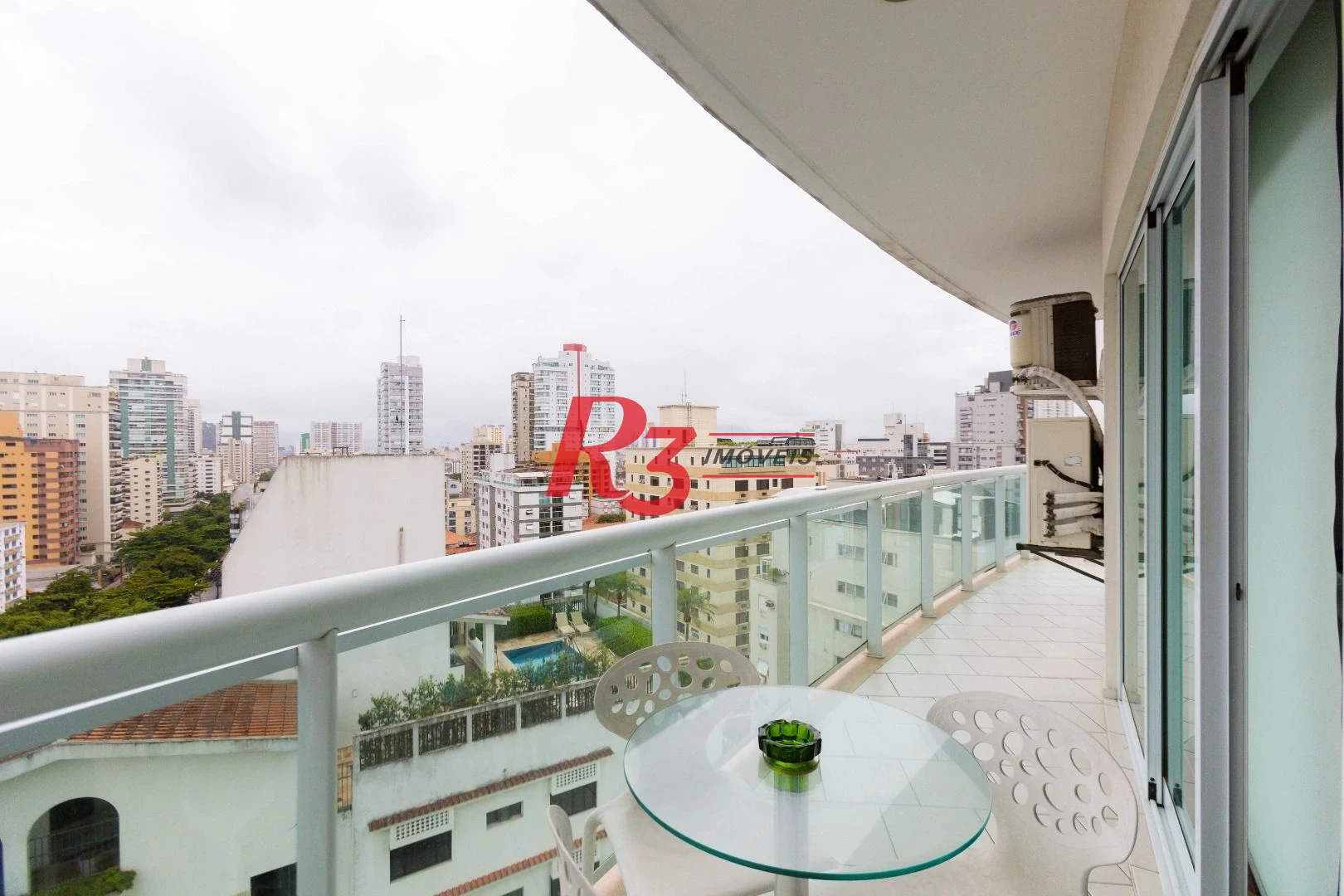 Apartamento com 3 dormitórios à venda, 116 m² por R$ 1.595.000,00 - Boqueirão - Santos/SP