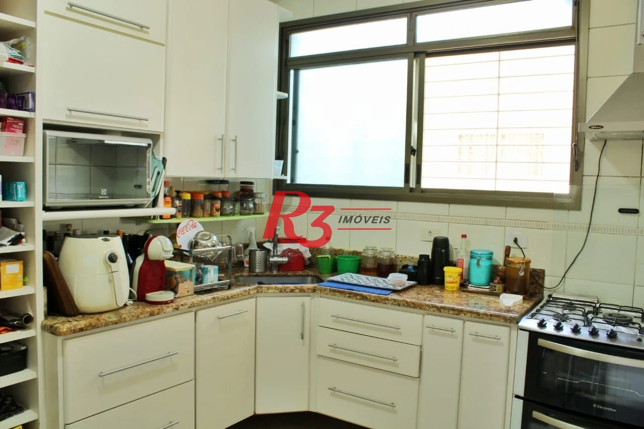 Casa com 5 dormitórios à venda, 329 m² por R$ 3.050.000 - Boqueirão - Santos/SP