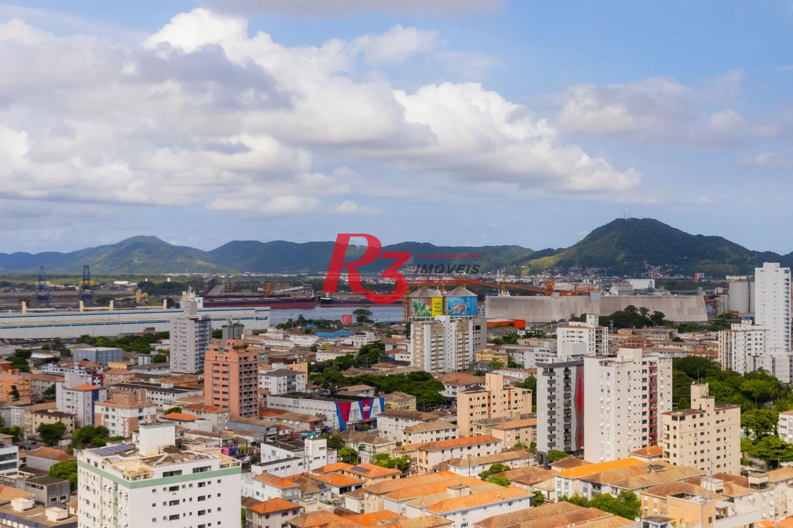 Apartamento com 3 dormitórios à venda, 121 m² por R$ 1.275.000,00 - Aparecida - Santos/SP