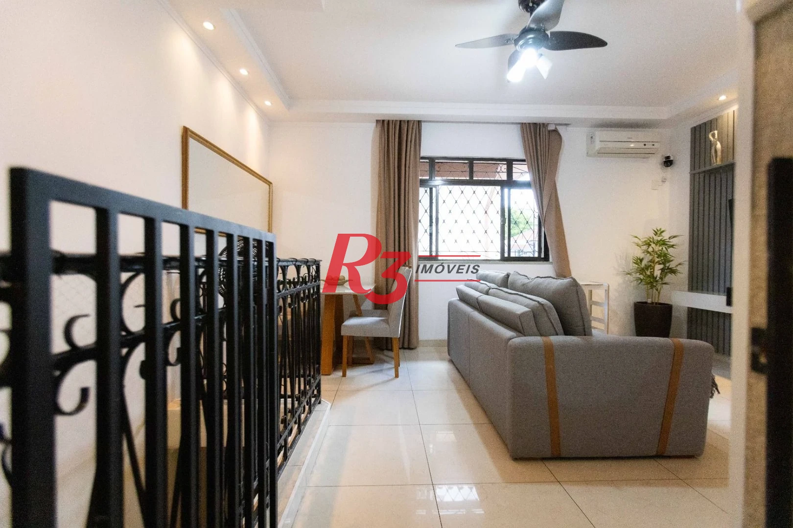 Apartamento com 3 dormitórios à venda, 115 m² por R$ 579.000,00 - Embaré - Santos/SP