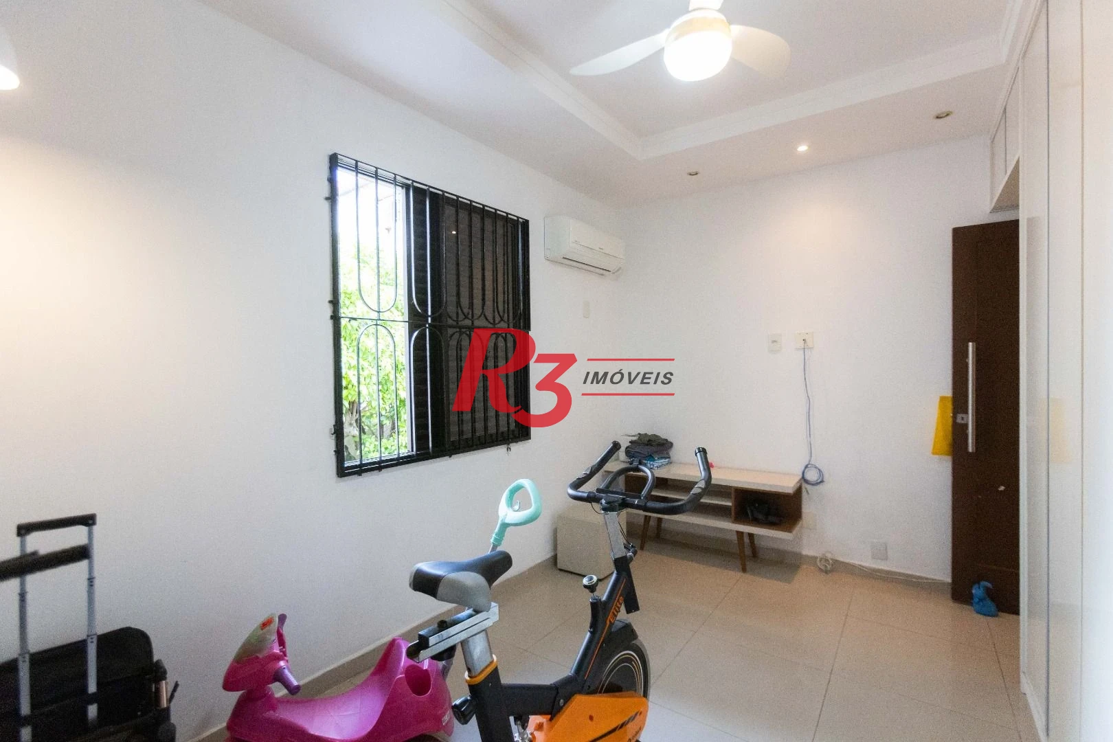 Apartamento com 3 dormitórios à venda, 115 m² por R$ 579.000,00 - Embaré - Santos/SP