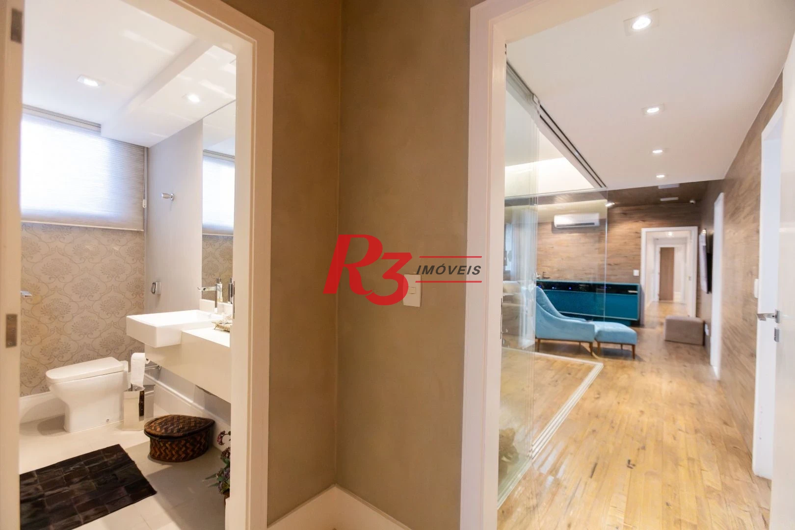Apartamento com 3 dormitórios à venda, 283 m² por R$ 2.990.000,00 - Boqueirão - Santos/SP