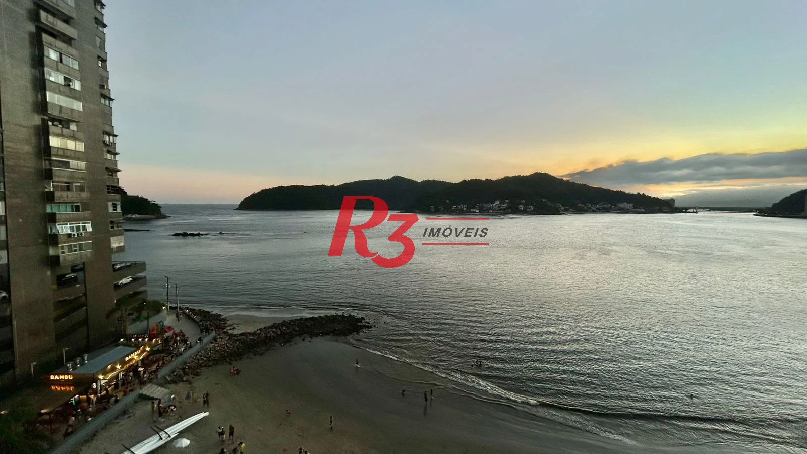 Apartamento com 2 dormitórios à venda, 50 m² por R$ 350.000,00 - Itararé - São Vicente/SP