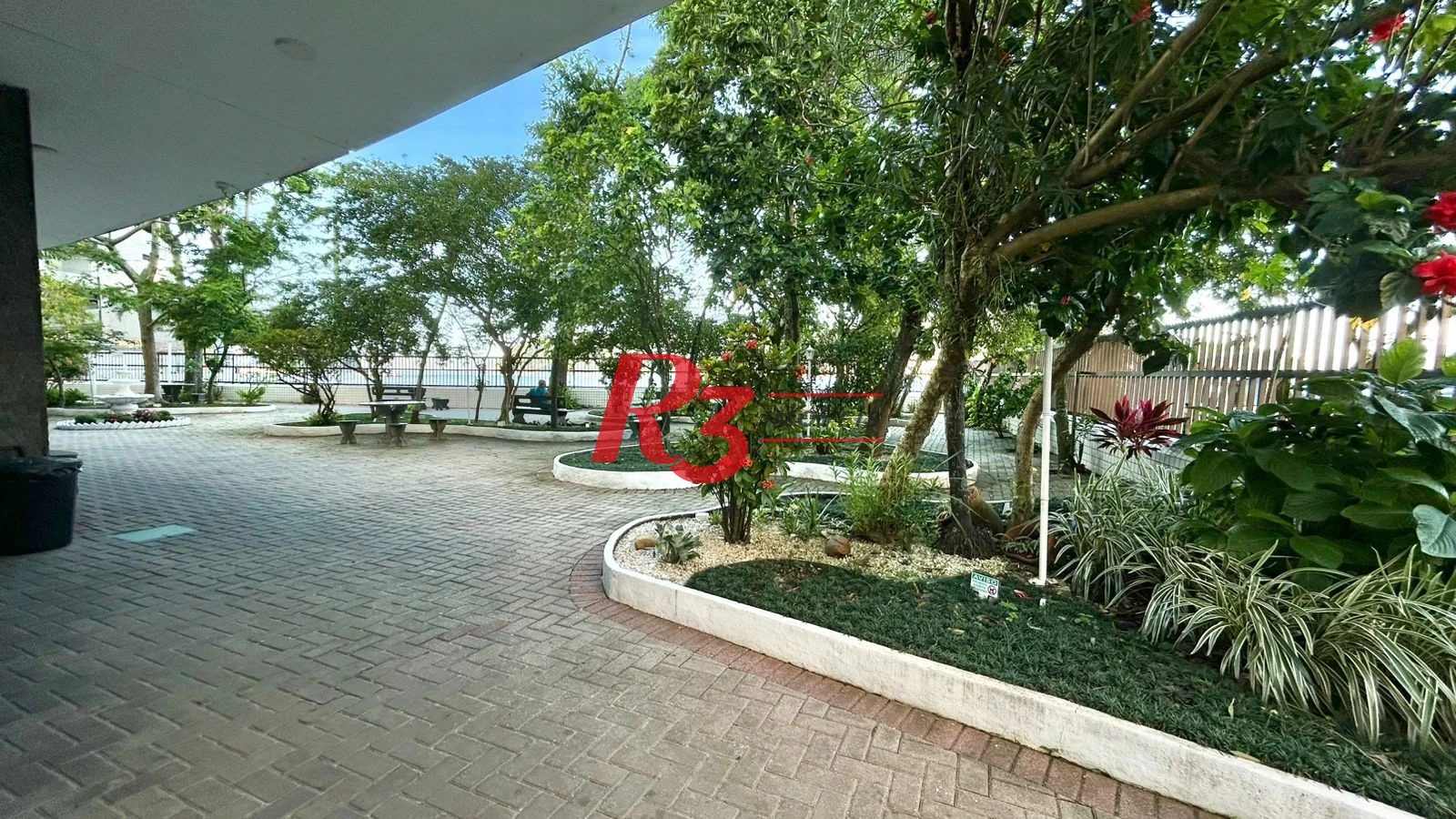 Apartamento com 2 dormitórios à venda, 50 m² por R$ 350.000,00 - Itararé - São Vicente/SP