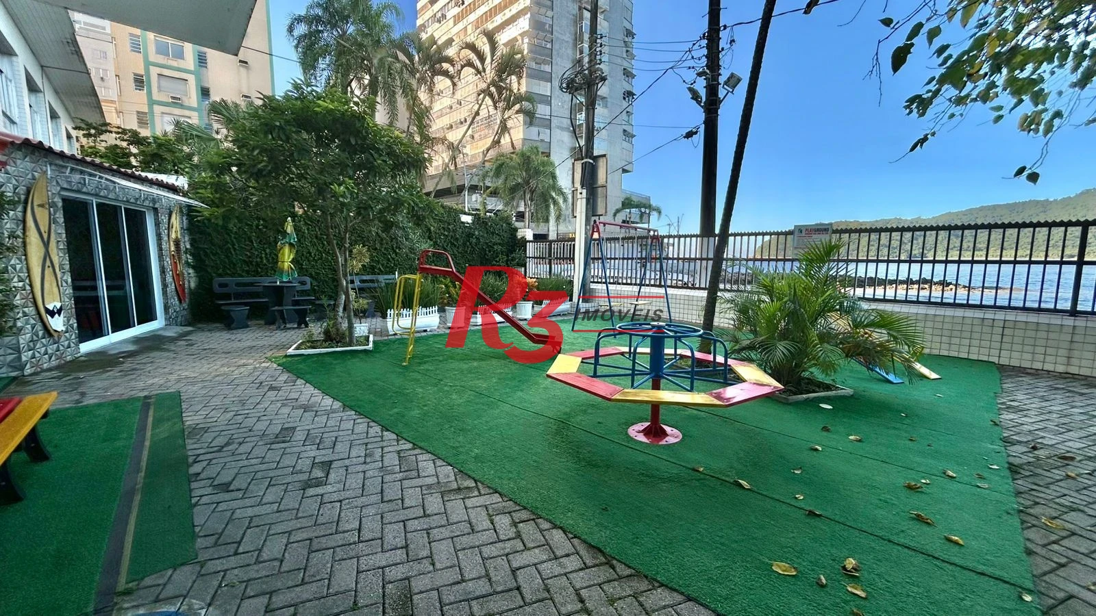 Apartamento com 2 dormitórios à venda, 50 m² por R$ 350.000,00 - Itararé - São Vicente/SP