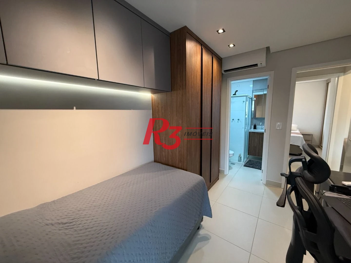 Apartamento com 2 dormitórios à venda, 72 m² por R$ 845.000,00 - Campo Grande - Santos/SP