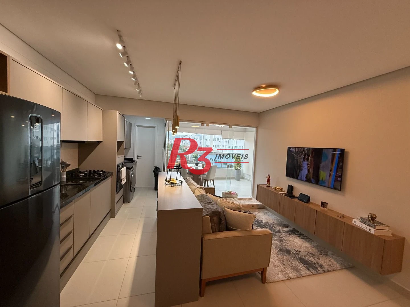 Apartamento com 2 dormitórios à venda, 72 m² por R$ 845.000,00 - Campo Grande - Santos/SP