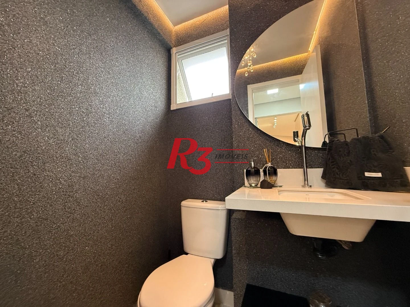 Apartamento com 2 dormitórios à venda, 72 m² por R$ 845.000,00 - Campo Grande - Santos/SP
