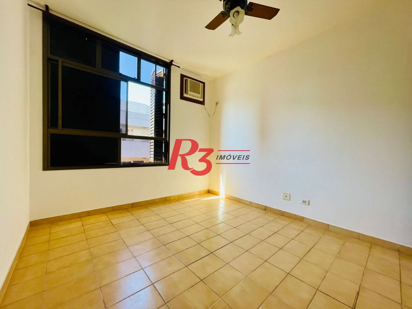 Apartamento com 3 dormitórios à venda, 110 m² por R$ 990.000,00 - Aparecida - Santos/SP