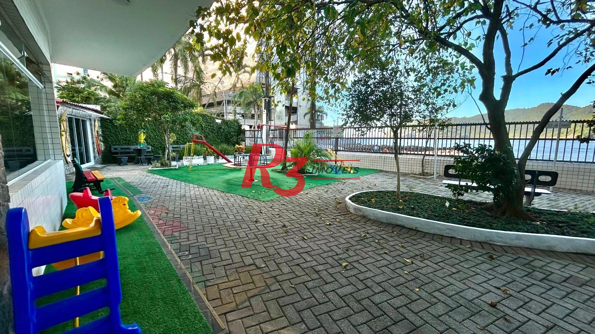 Kitnet com 1 dormitório à venda, 30 m² por R$ 320.000,00 - Itararé - São Vicente/SP