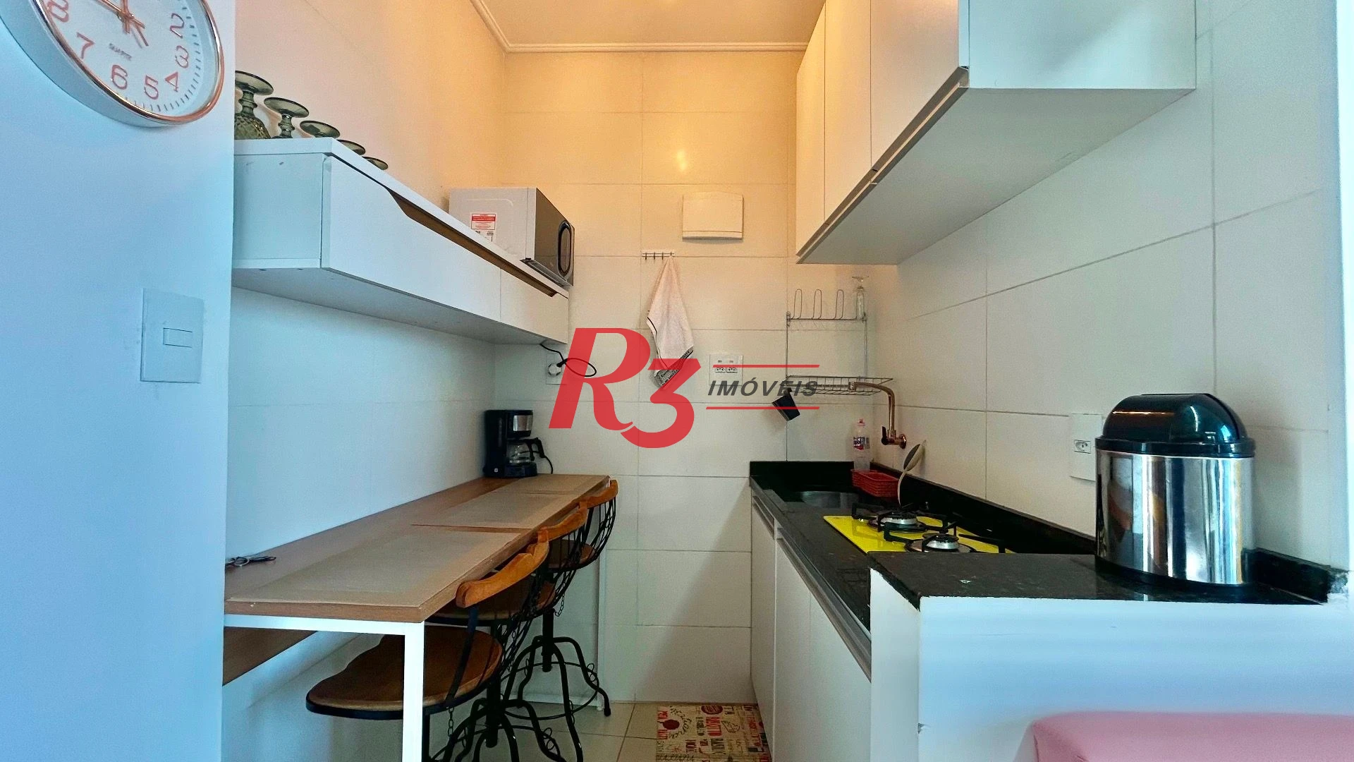 Kitnet com 1 dormitório à venda, 30 m² por R$ 320.000,00 - Itararé - São Vicente/SP