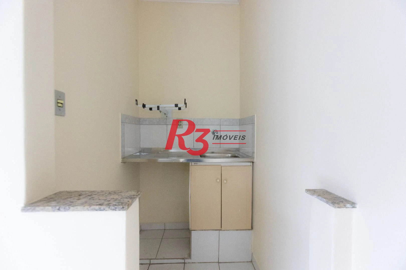Sala à venda, 65 m² por R$ 300.000,00 - Vila Matias - Santos/SP
