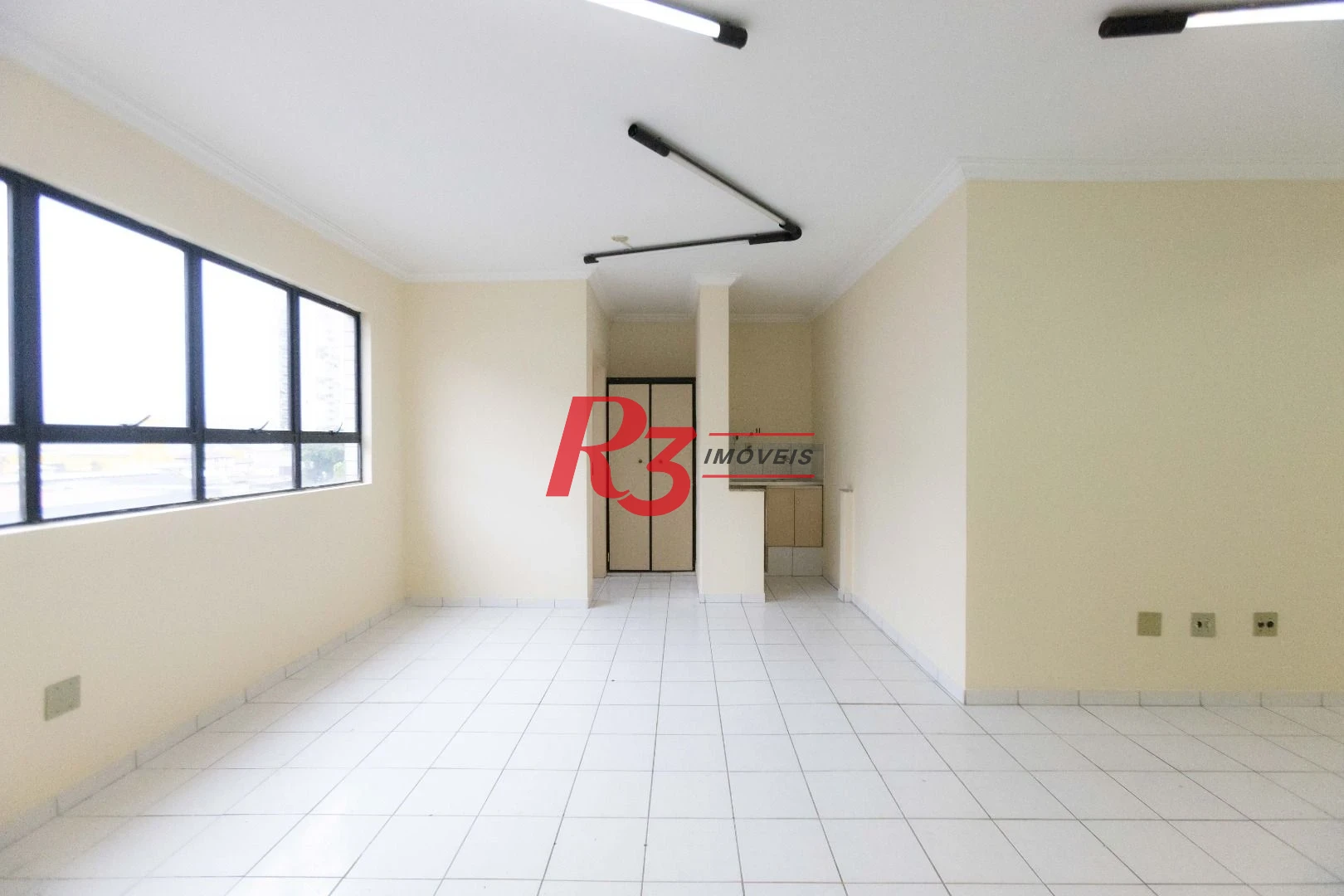 Sala à venda, 65 m² por R$ 300.000,00 - Vila Matias - Santos/SP