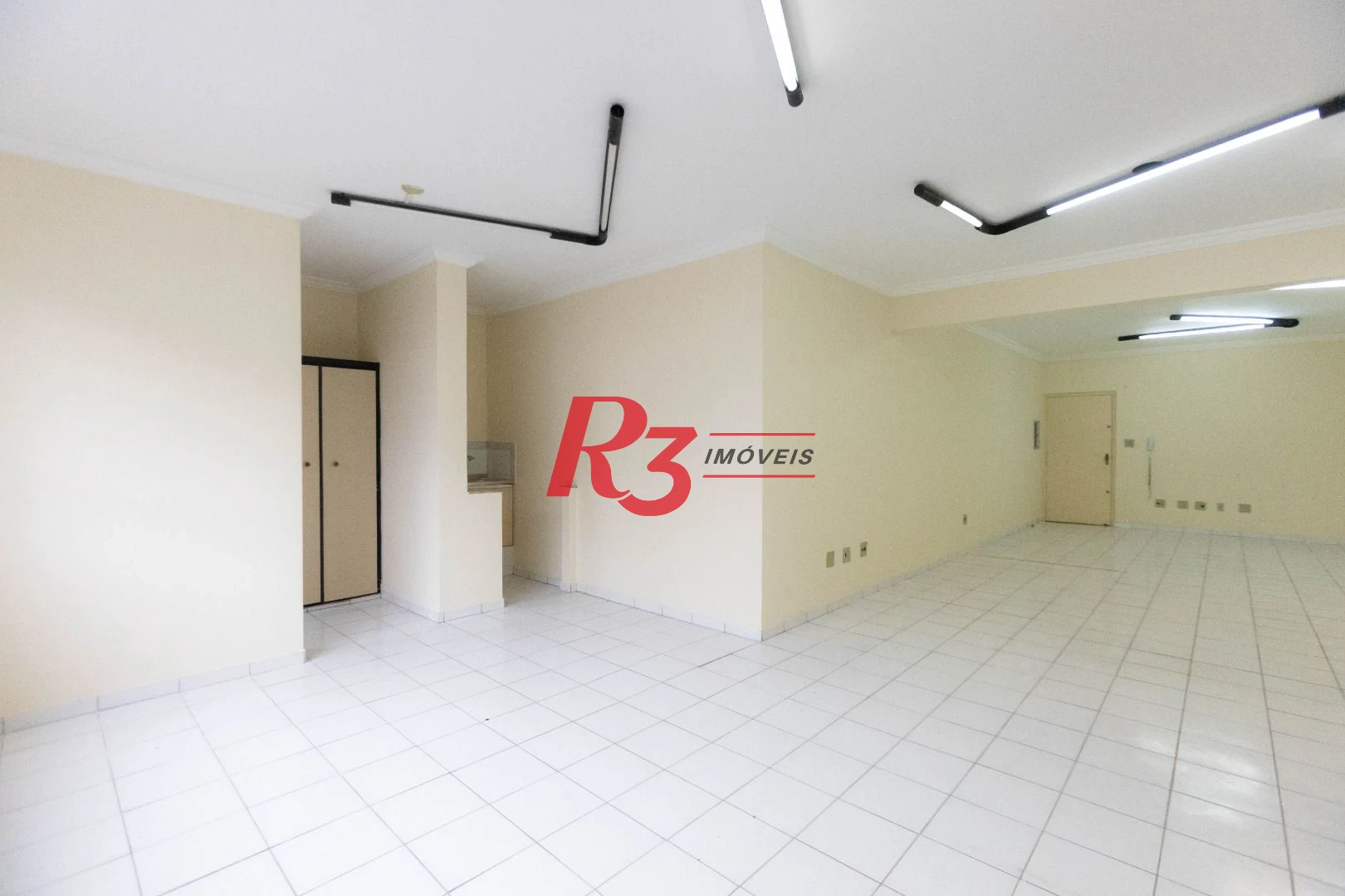 Sala à venda, 65 m² por R$ 300.000,00 - Vila Matias - Santos/SP