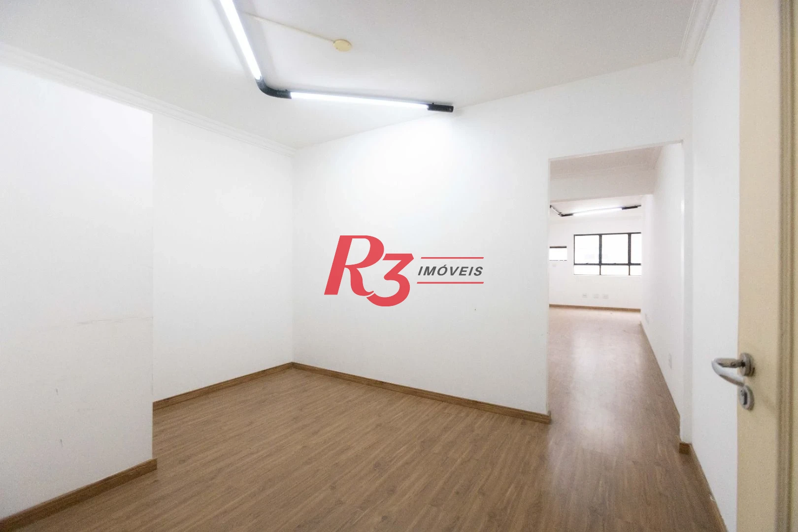Sala à venda, 65 m² por R$ 300.000,00 - Vila Matias - Santos/SP