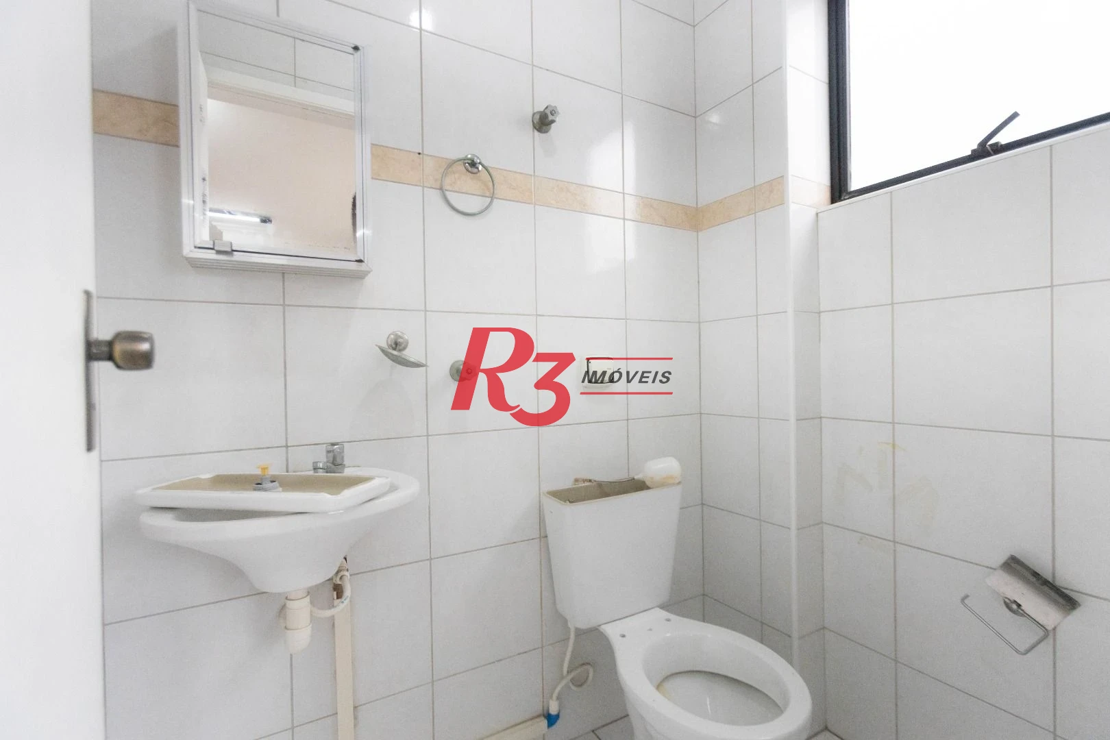 Sala à venda, 65 m² por R$ 300.000,00 - Vila Matias - Santos/SP