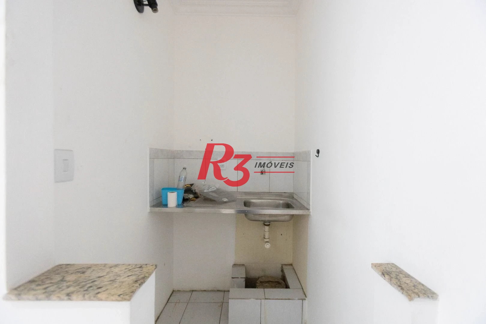 Sala à venda, 65 m² por R$ 300.000,00 - Vila Matias - Santos/SP