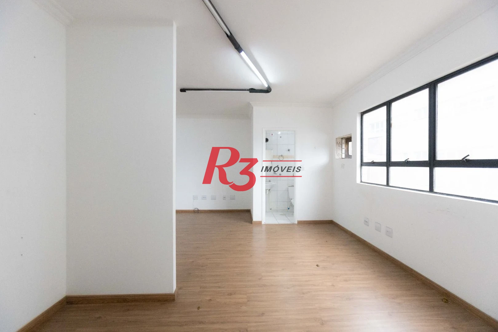 Sala à venda, 65 m² por R$ 300.000,00 - Vila Matias - Santos/SP