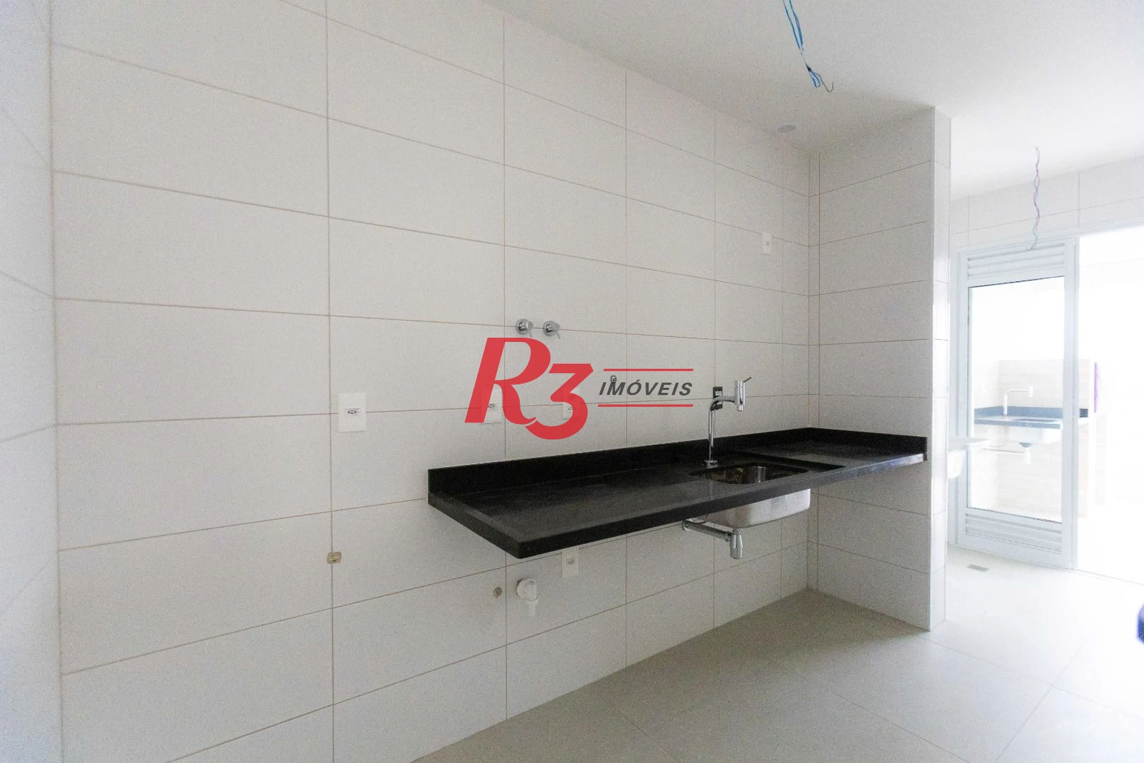 Apartamento à venda, 83 m² por R$ 1.600.000,00 - Embaré - Santos/SP