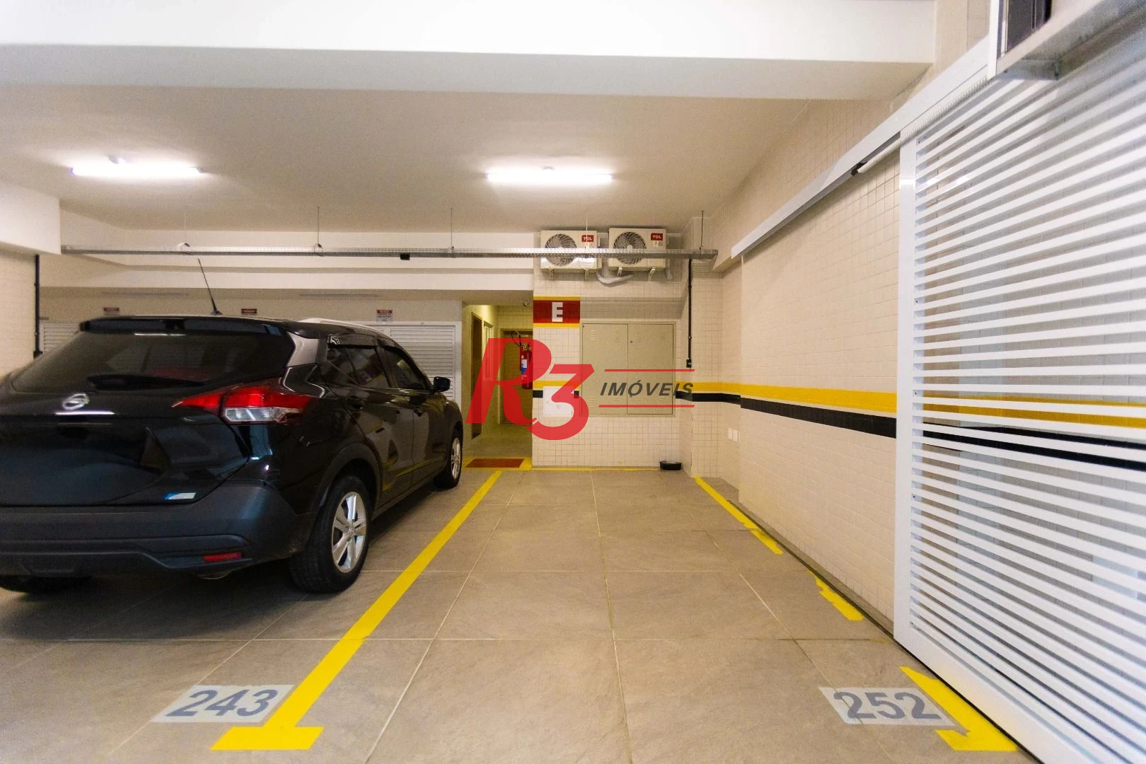 Apartamento à venda, 83 m² por R$ 1.600.000,00 - Embaré - Santos/SP