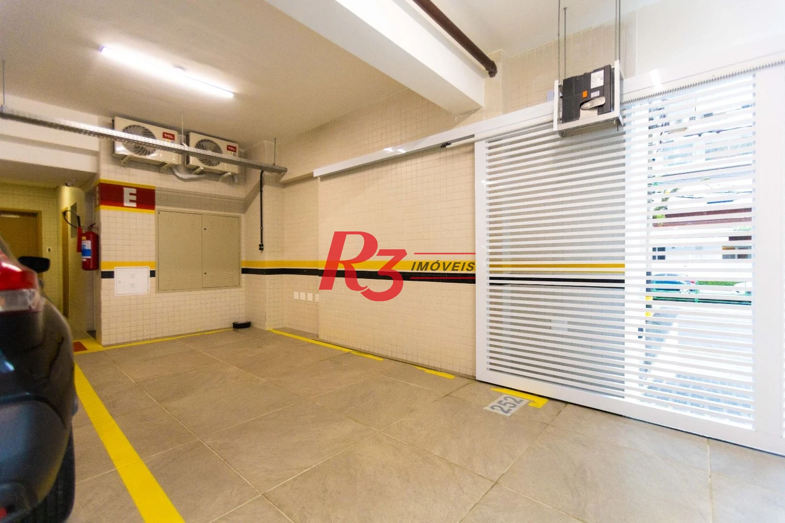 Apartamento à venda, 83 m² por R$ 1.600.000,00 - Embaré - Santos/SP