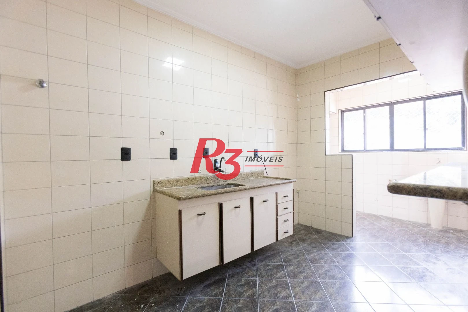 Apartamento com 2 dormitórios para alugar, 86 m² por R$ 3.690,00/mês - Marapé - Santos/SP