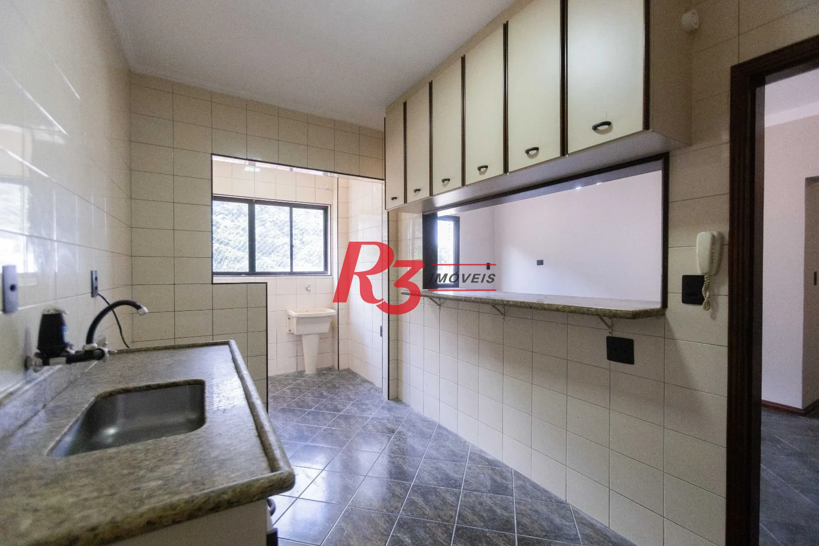 Apartamento com 2 dormitórios para alugar, 86 m² por R$ 3.690,00/mês - Marapé - Santos/SP