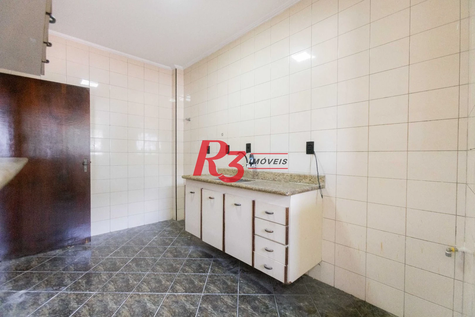 Apartamento com 2 dormitórios para alugar, 86 m² por R$ 3.690,00/mês - Marapé - Santos/SP