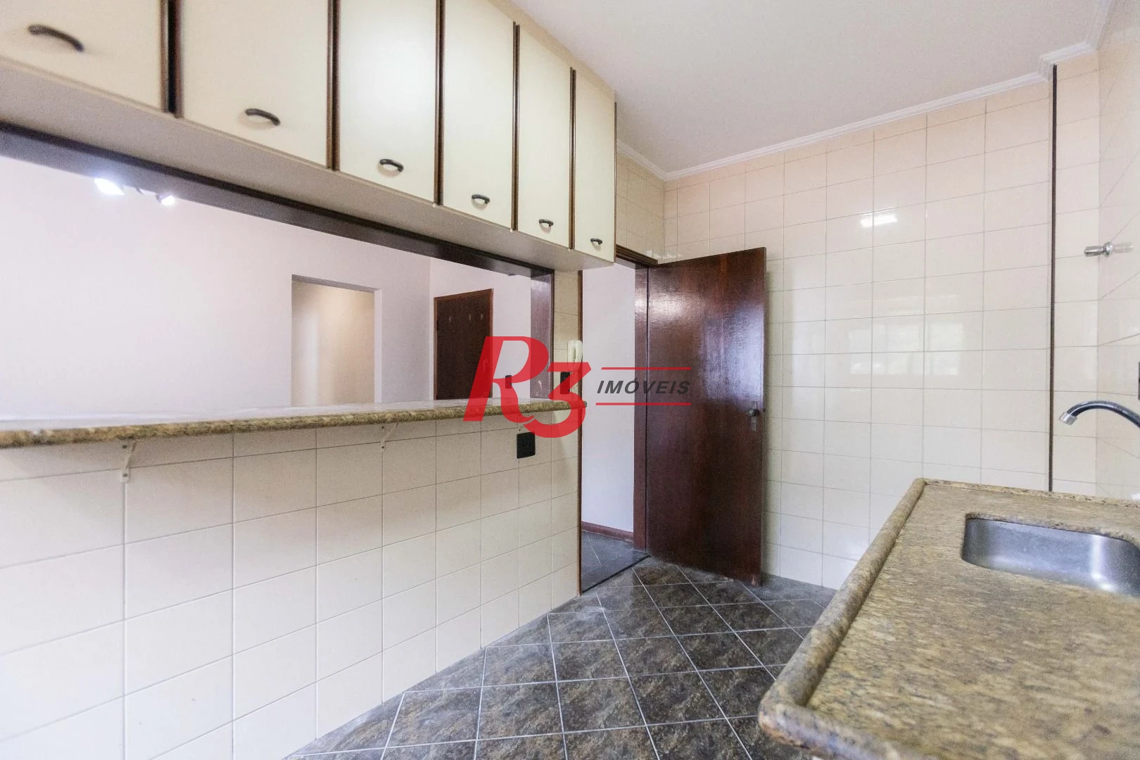 Apartamento com 2 dormitórios para alugar, 86 m² por R$ 3.690,00/mês - Marapé - Santos/SP