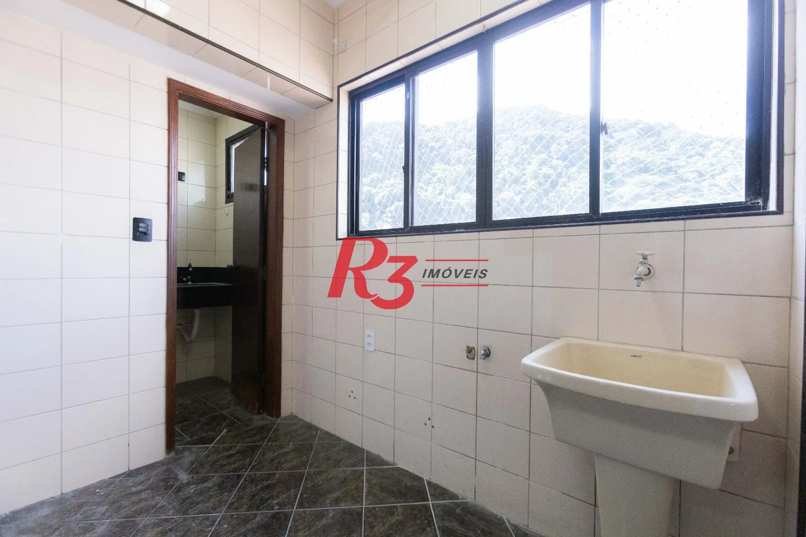 Apartamento com 2 dormitórios para alugar, 86 m² por R$ 3.690,00/mês - Marapé - Santos/SP