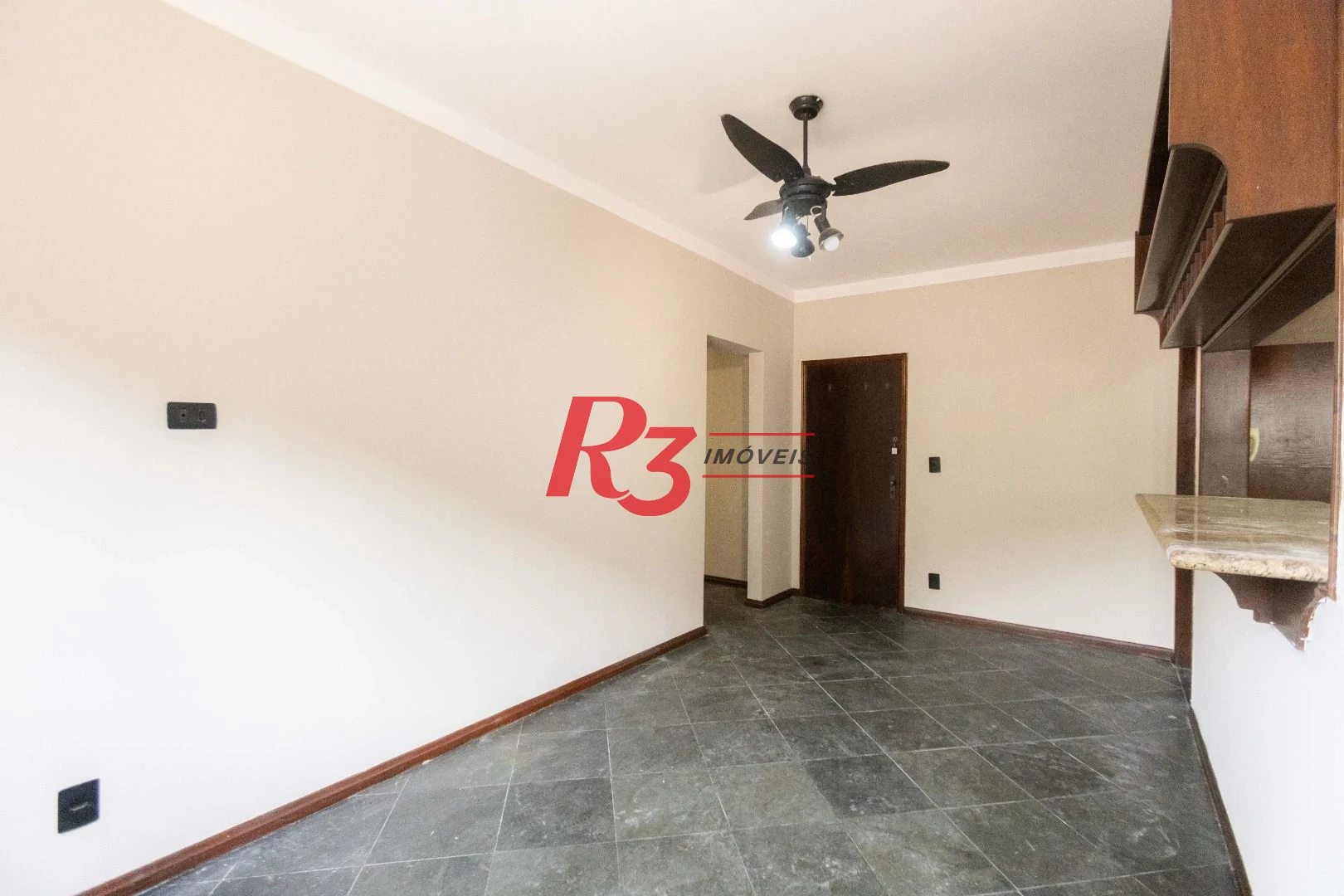 Apartamento com 2 dormitórios para alugar, 86 m² por R$ 3.690,00/mês - Marapé - Santos/SP