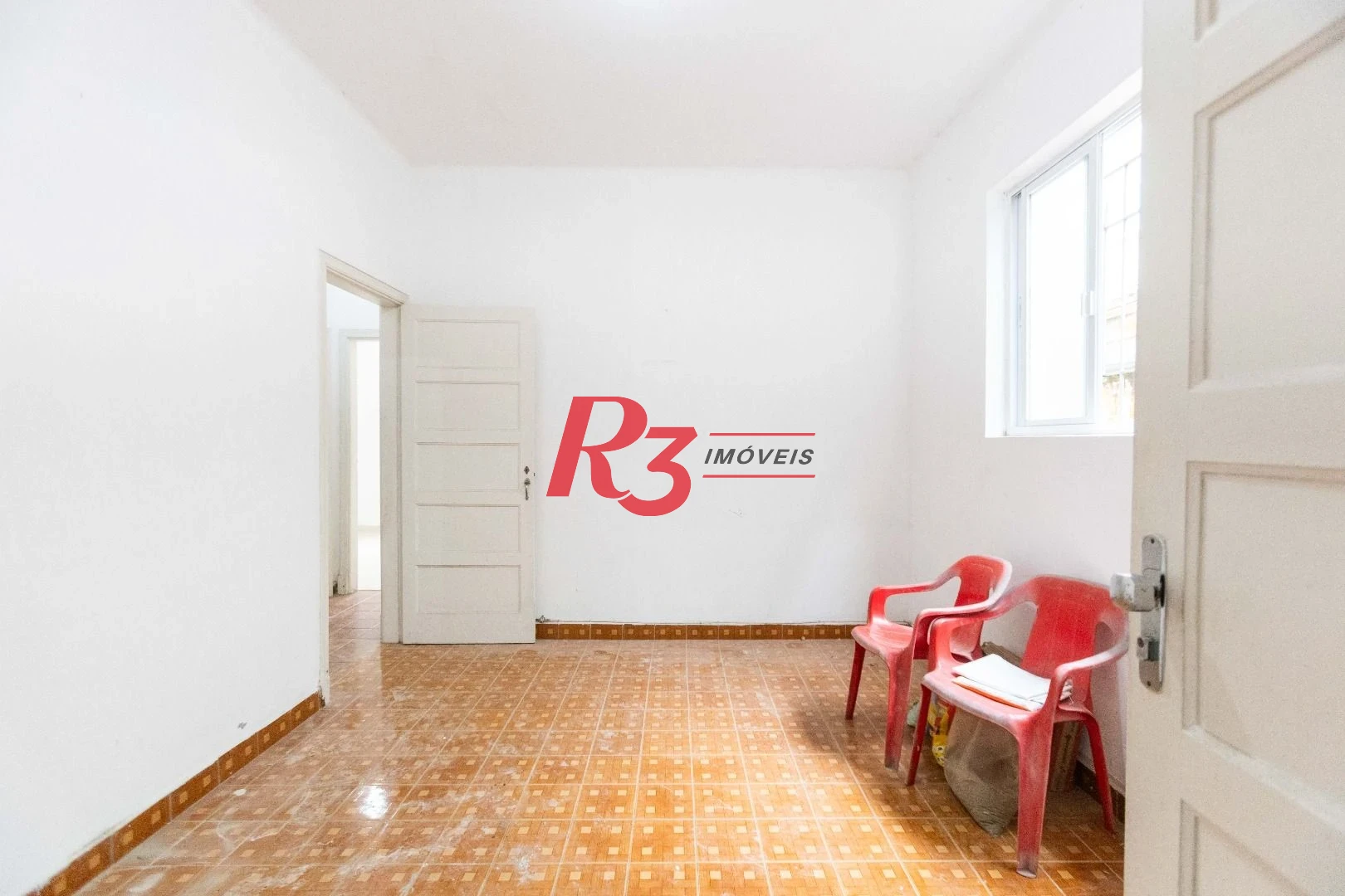 Apartamento com 2 dormitórios à venda, 70 m² por R$ 320.000,00 - Macuco - Santos/SP