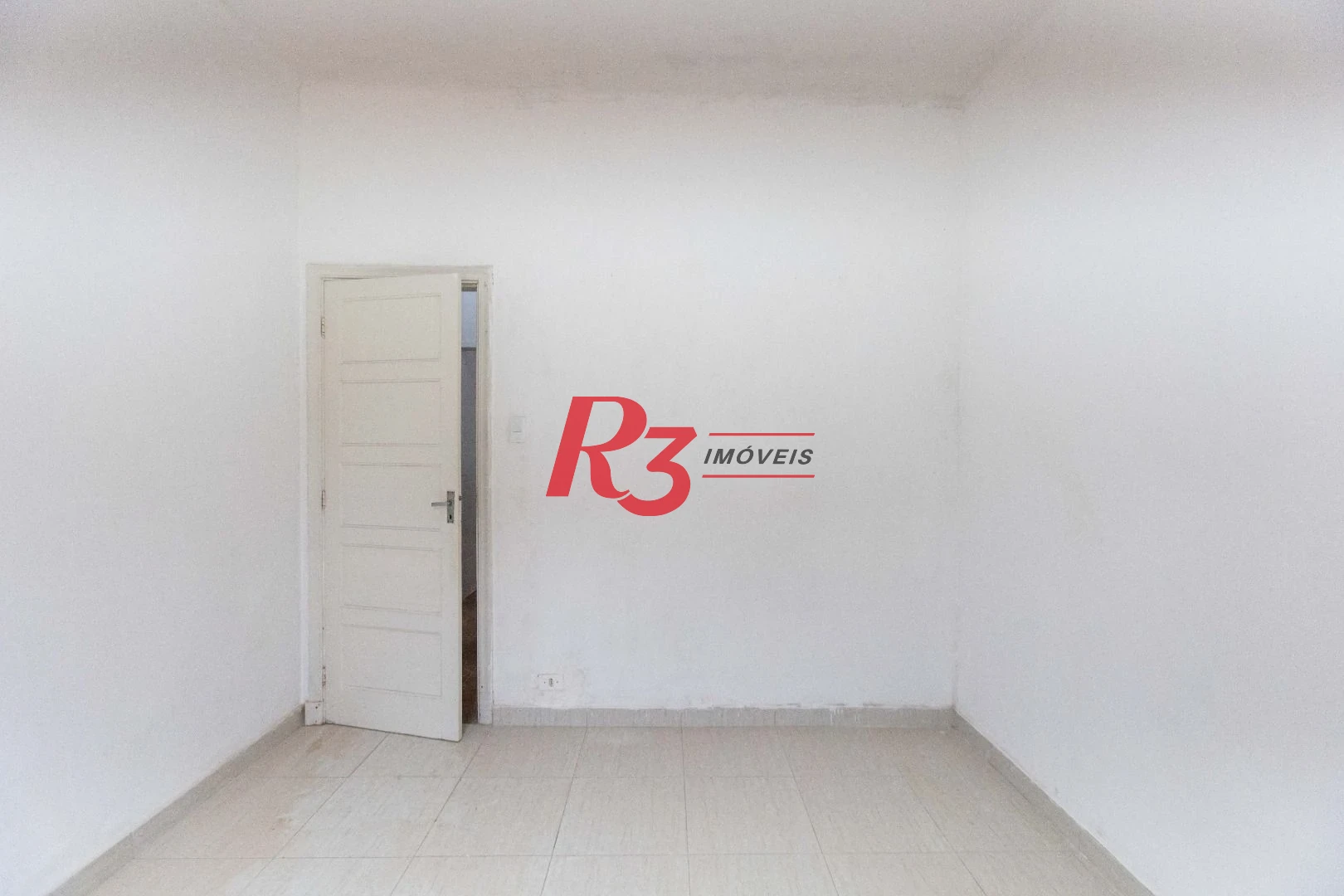 Apartamento com 2 dormitórios à venda, 70 m² por R$ 320.000,00 - Macuco - Santos/SP