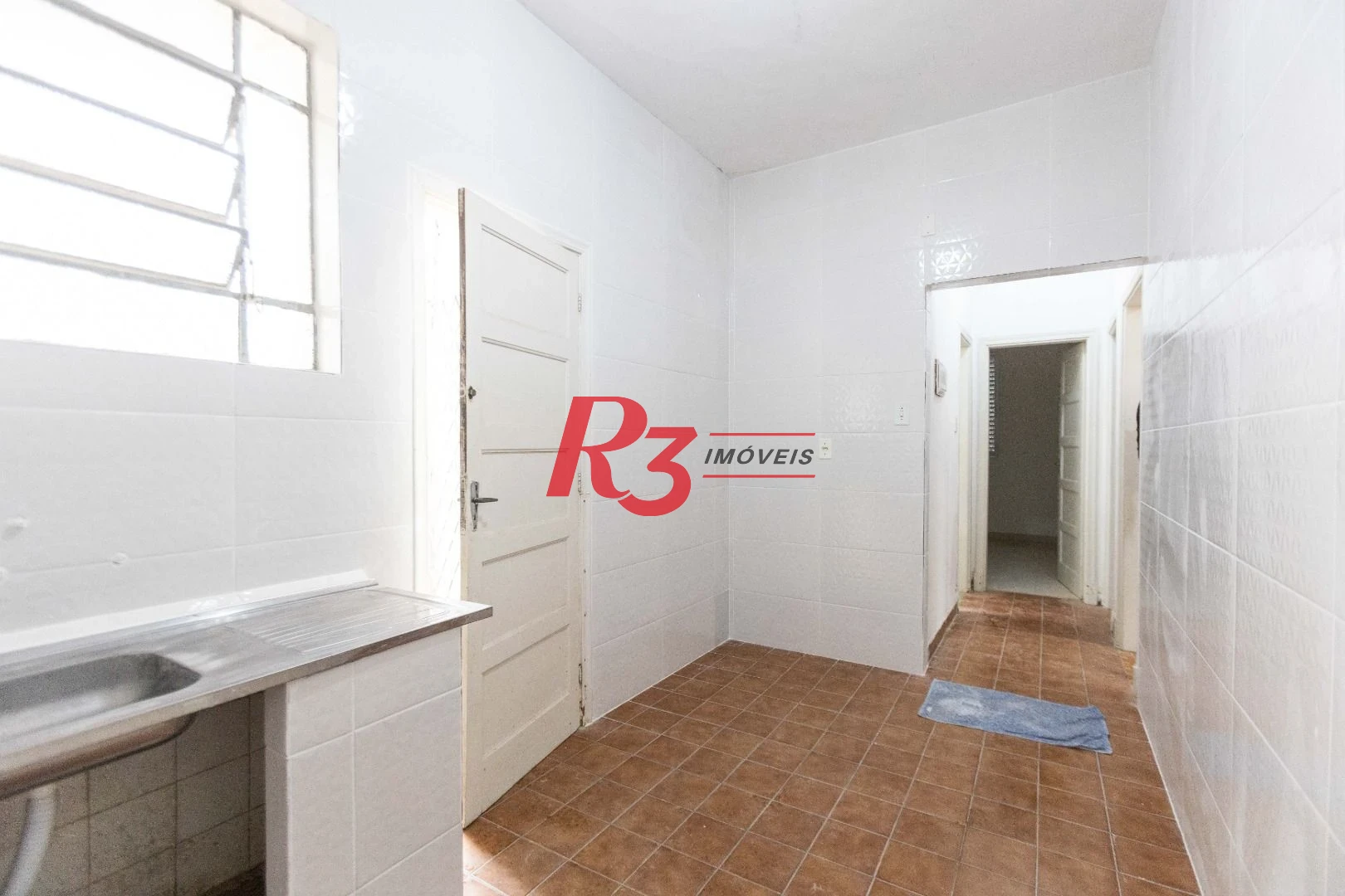 Apartamento com 2 dormitórios à venda, 70 m² por R$ 320.000,00 - Macuco - Santos/SP