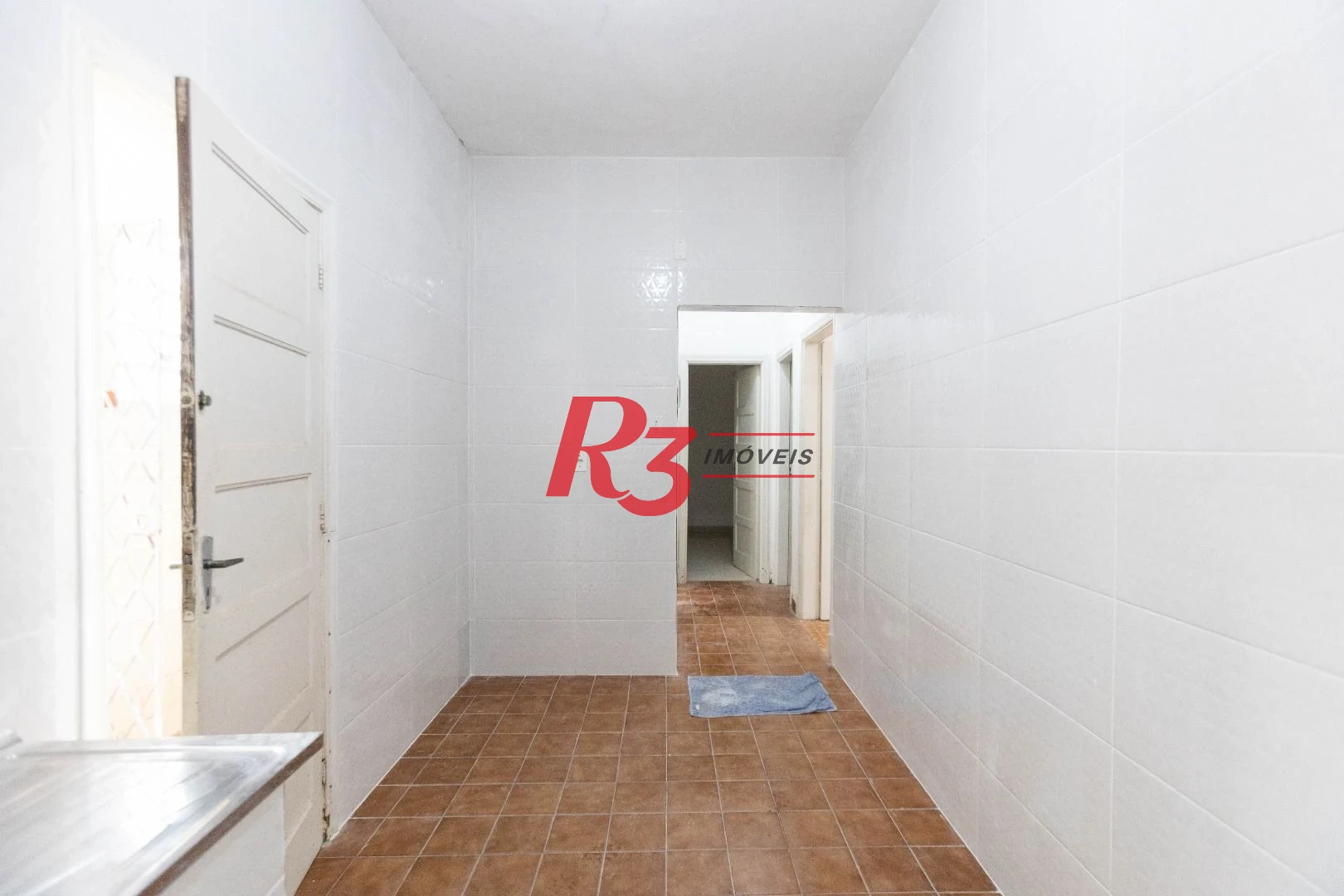 Apartamento com 2 dormitórios à venda, 70 m² por R$ 320.000,00 - Macuco - Santos/SP