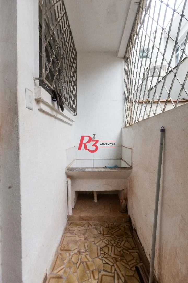 Apartamento com 2 dormitórios à venda, 70 m² por R$ 320.000,00 - Macuco - Santos/SP
