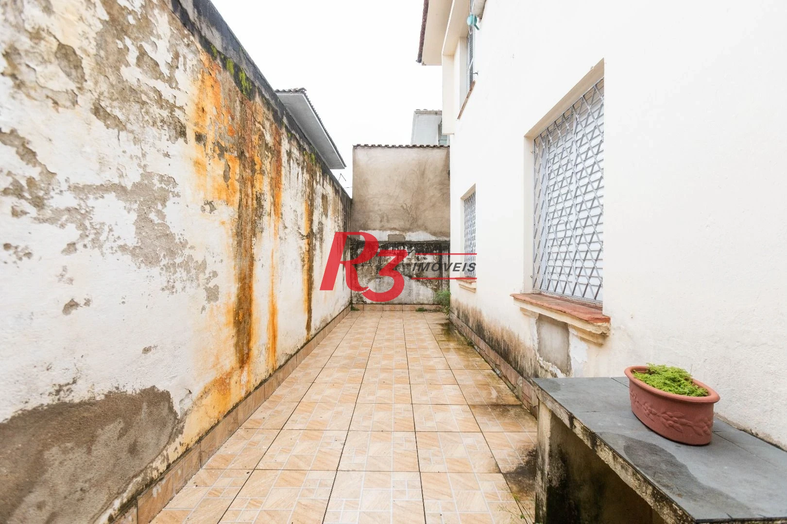 Apartamento com 2 dormitórios à venda, 70 m² por R$ 320.000,00 - Macuco - Santos/SP