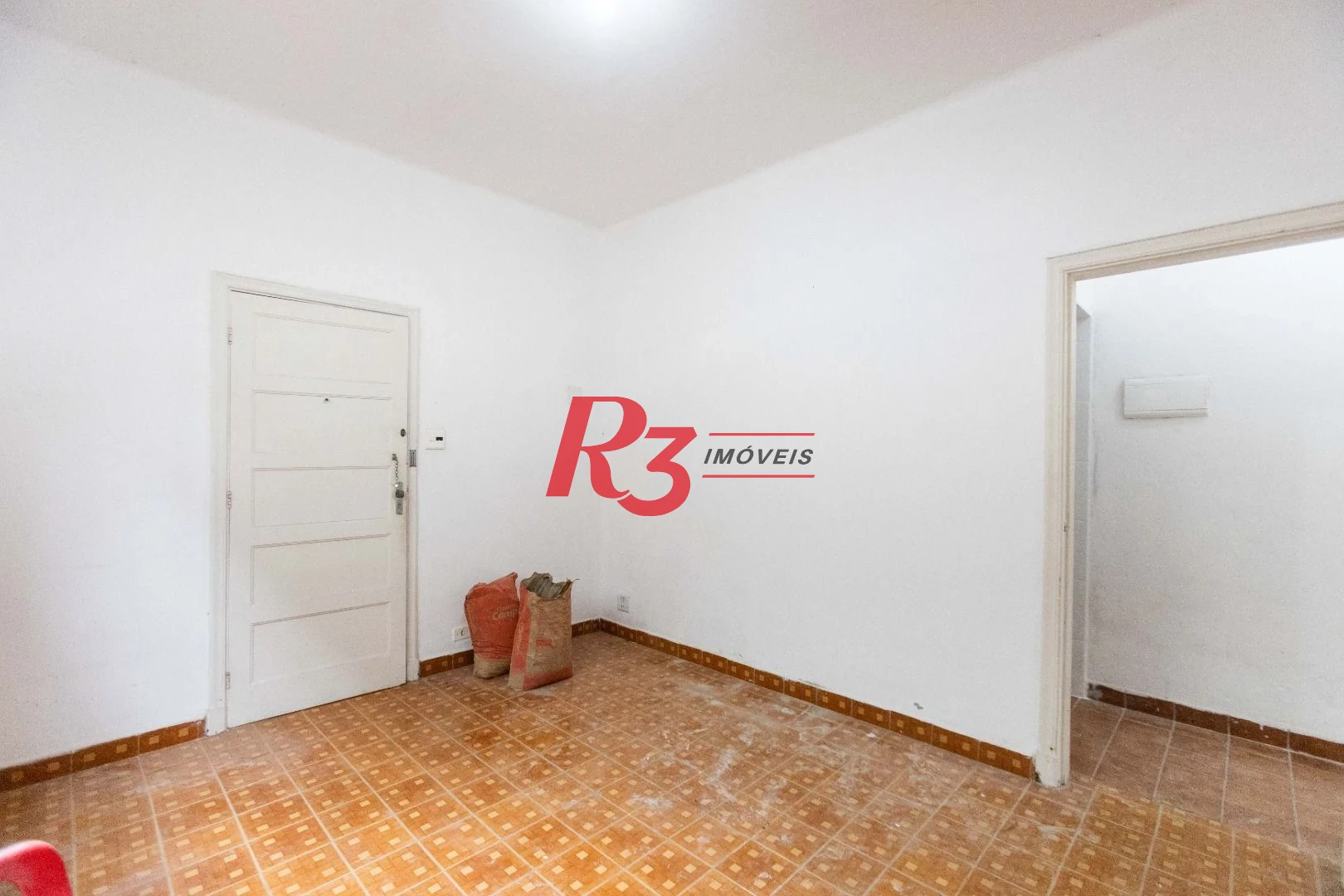 Apartamento com 2 dormitórios à venda, 70 m² por R$ 320.000,00 - Macuco - Santos/SP