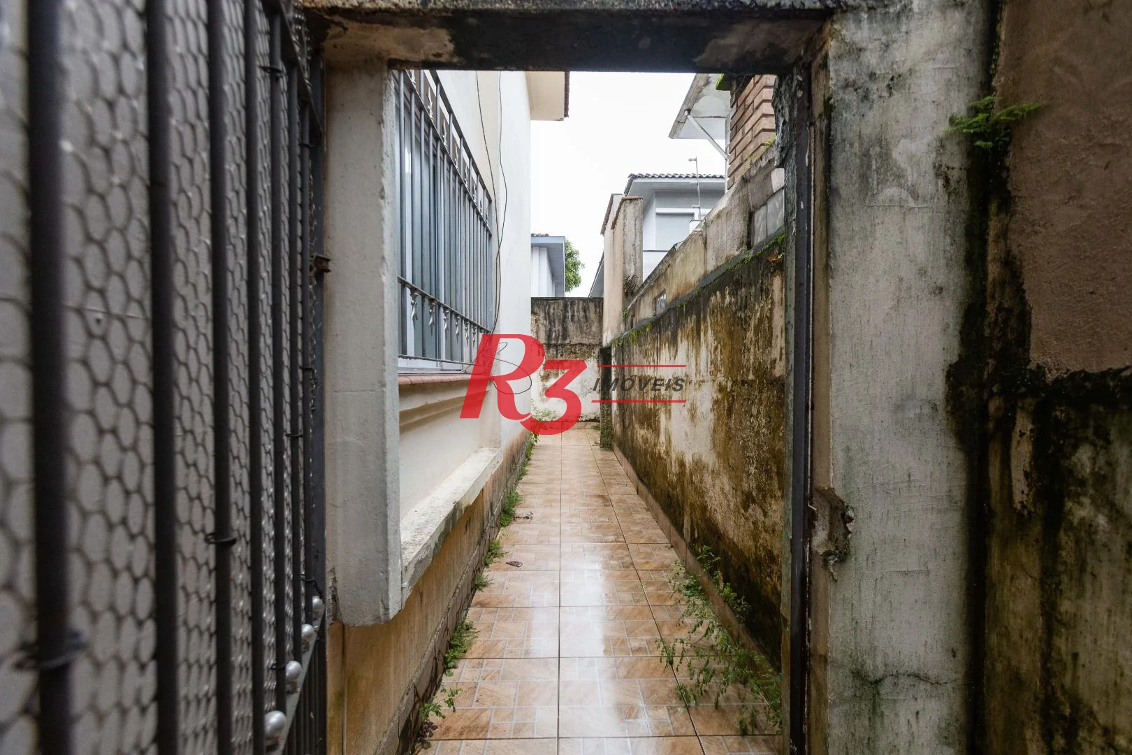 Apartamento com 2 dormitórios à venda, 70 m² por R$ 320.000,00 - Macuco - Santos/SP