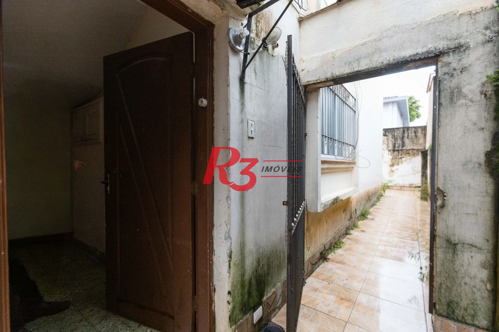Apartamento com 2 dormitórios à venda, 70 m² por R$ 320.000,00 - Macuco - Santos/SP