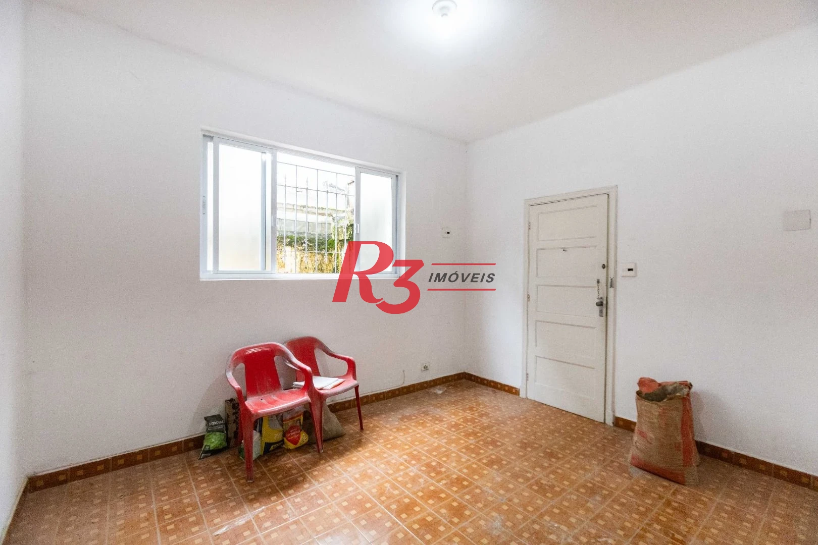 Apartamento com 2 dormitórios à venda, 70 m² por R$ 320.000,00 - Macuco - Santos/SP