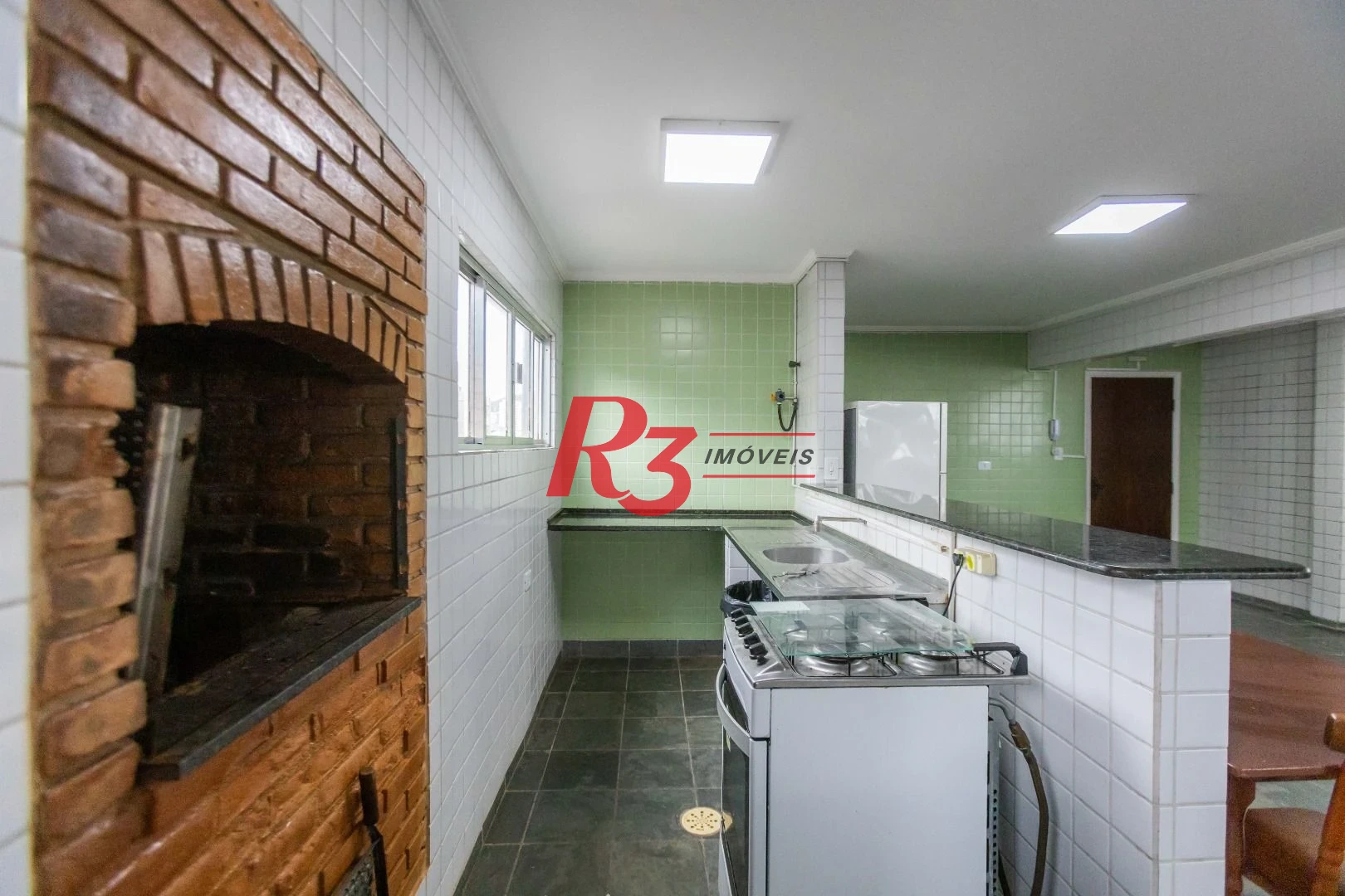 Apartamento com 3 dormitórios à venda, 146 m² por R$ 800.000,00 - José Menino - Santos/SP