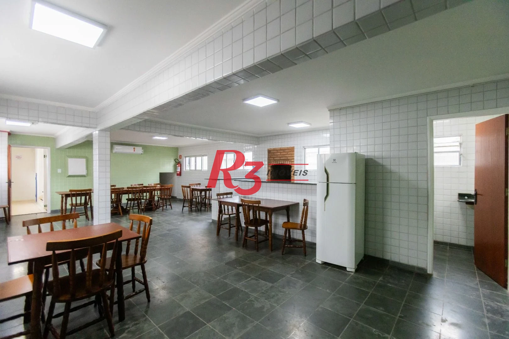 Apartamento com 3 dormitórios à venda, 146 m² por R$ 800.000,00 - José Menino - Santos/SP