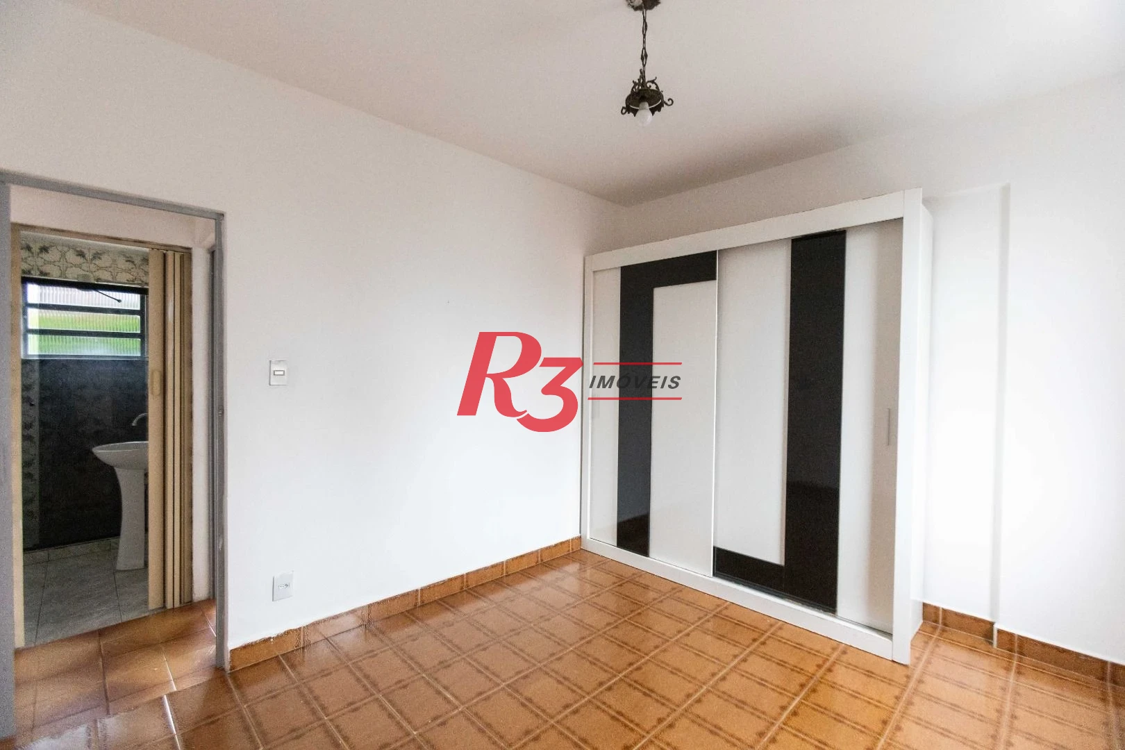 Apartamento com 2 dormitórios à venda, 52 m² por R$ 372.000,00 - Aparecida - Santos/SP