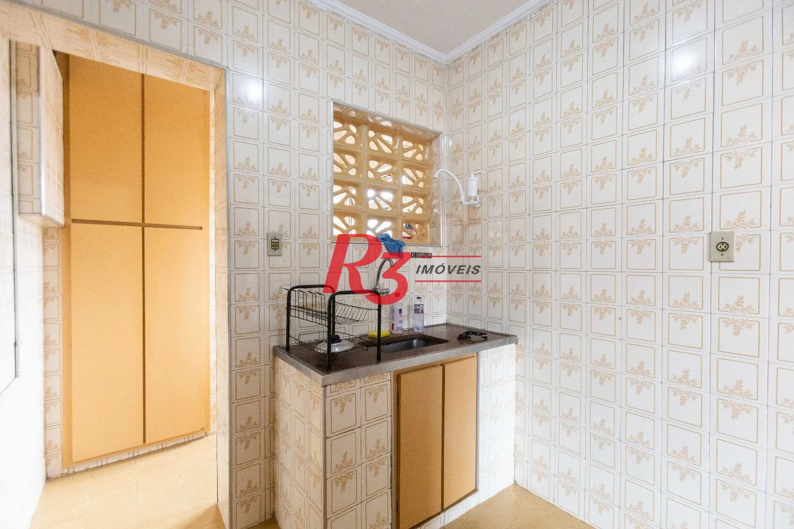 Apartamento com 2 dormitórios à venda, 52 m² por R$ 372.000,00 - Aparecida - Santos/SP