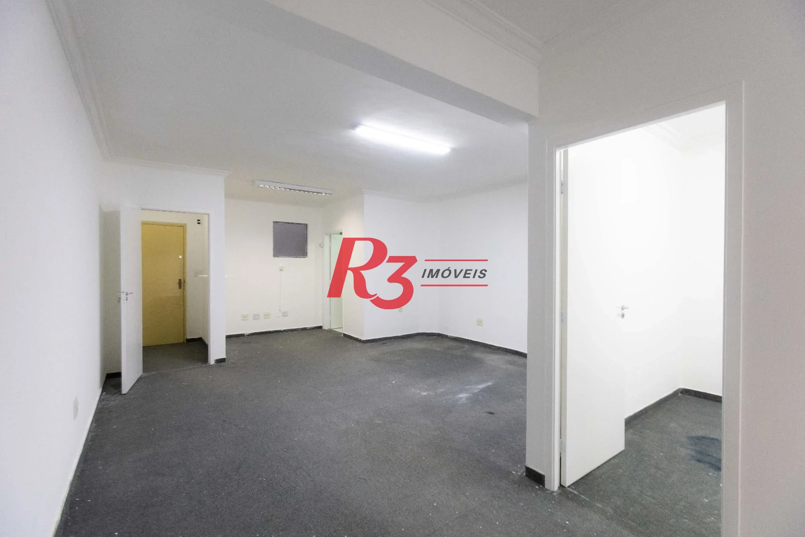 Sala à venda, 65 m² por R$ 300.000,00 - Vila Matias - Santos/SP