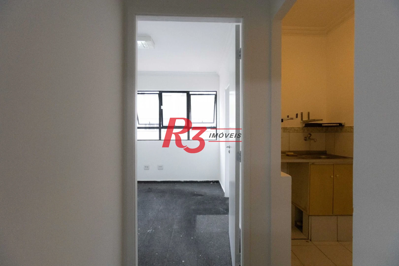 Sala à venda, 65 m² por R$ 300.000,00 - Vila Matias - Santos/SP