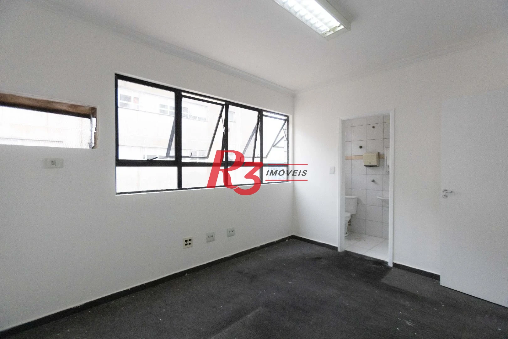Sala à venda, 65 m² por R$ 300.000,00 - Vila Matias - Santos/SP